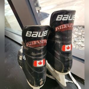 Bauer International Skates with Canadian Emblem